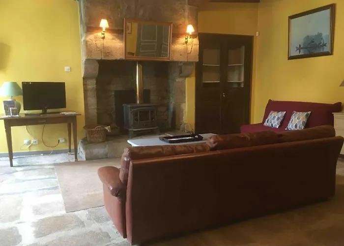 Дом отдыха Historique Du Sourdy 17km Puy Dufou La Gaubretiere